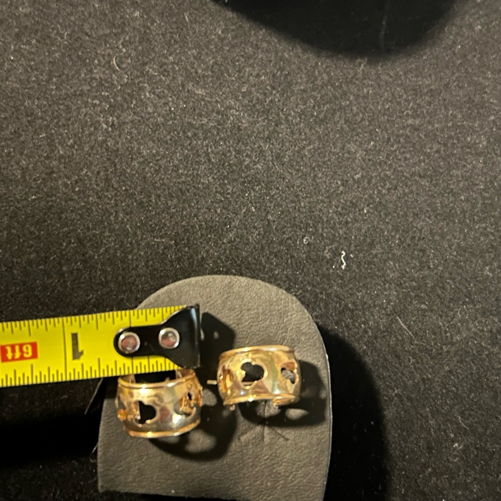 Disney Mickey Mouse Gold Earrings New - Picture 5 of 5